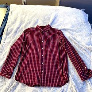 Chap’s Medium men dress shirt.